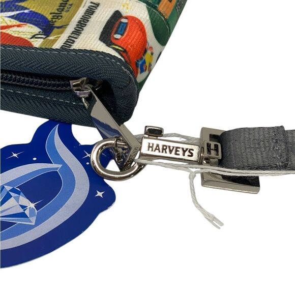 Harveys Disneyland NWT Rare 60th Jubilee Anniversary Posters Wristlet Wallet - Picture 3 of 10